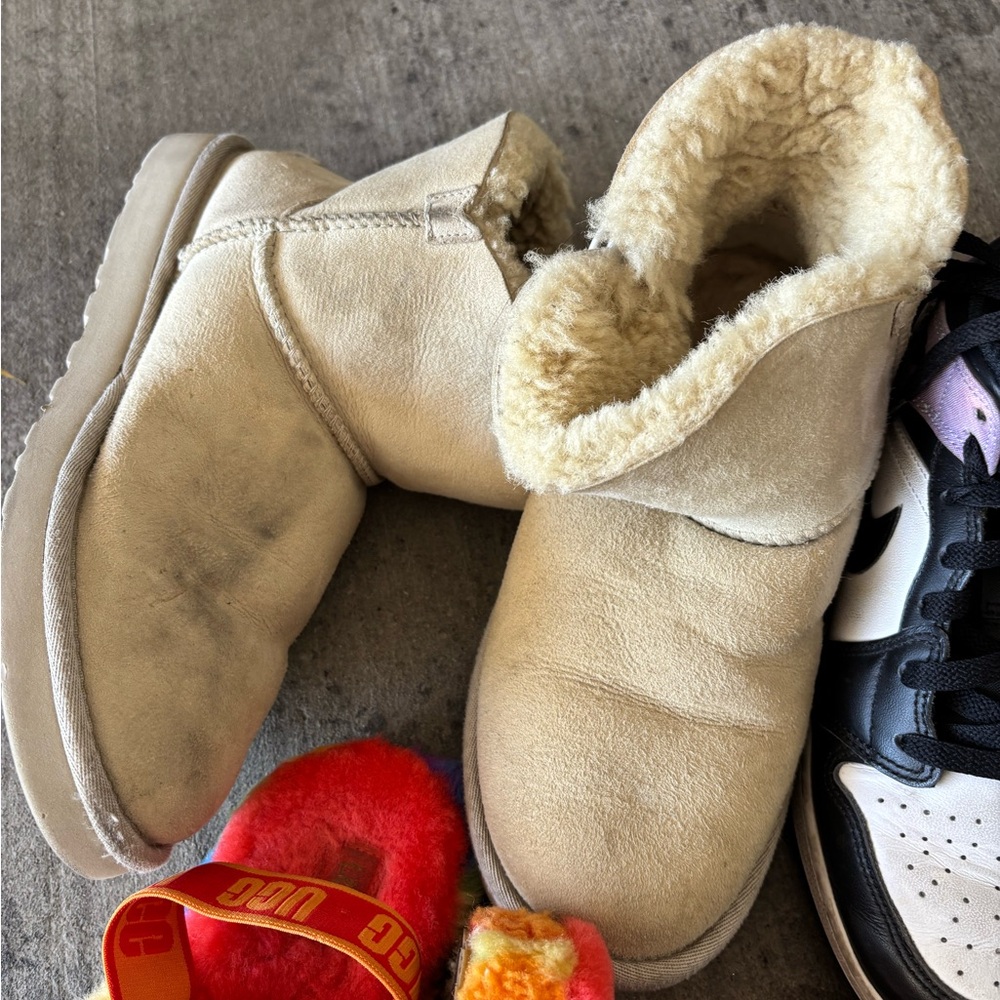Shoes - Picture 4 of 6